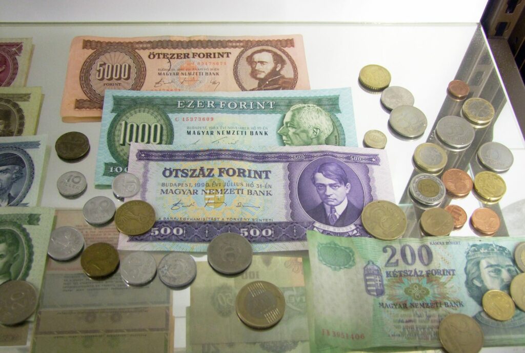 Mennyit érhet az otthoni régi pénz?